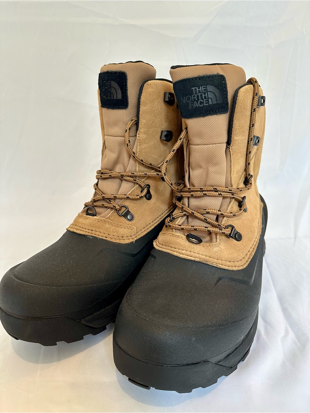 The North Face Men’s Chilkat V Lace Waterproof Insulated Winter Boots